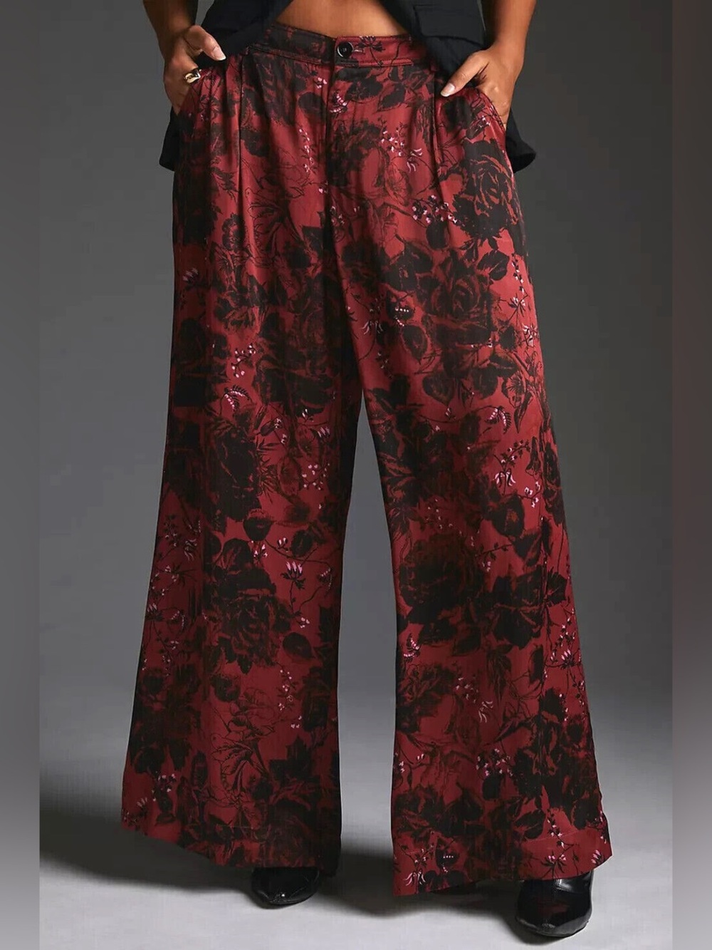 Anthropologie Women’s Size 6 Petite Wide Leg Pleated Trouser Pants Red Black